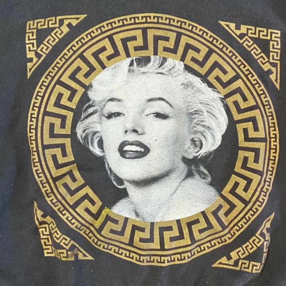 Marilyn Monroe Adult Crew Neck Pullover Black Sweatshirt - Size LARGE